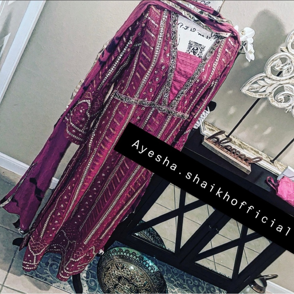 Long shirt, fully embroidered! Pakistani dress